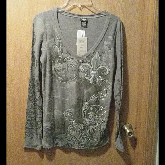 Vanity long sleeve tshirt - Picture 1 of 5